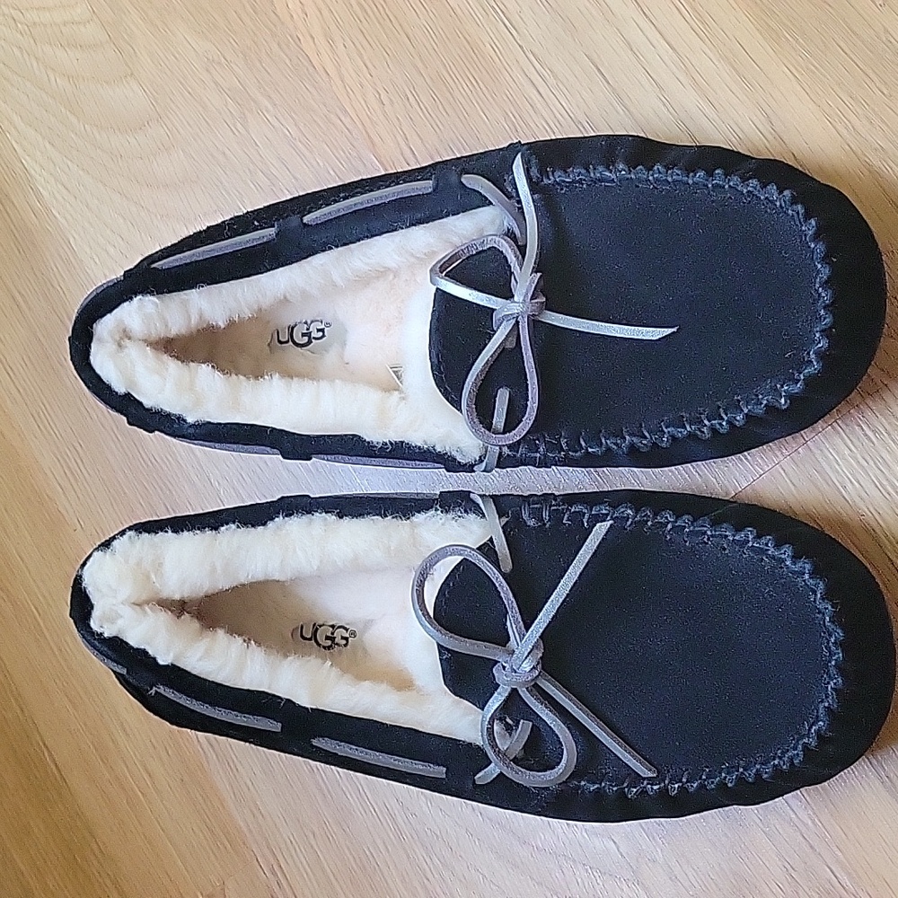UGG Australia Olsen Womens Slippers Black Suede Loafers Slip on Shoes